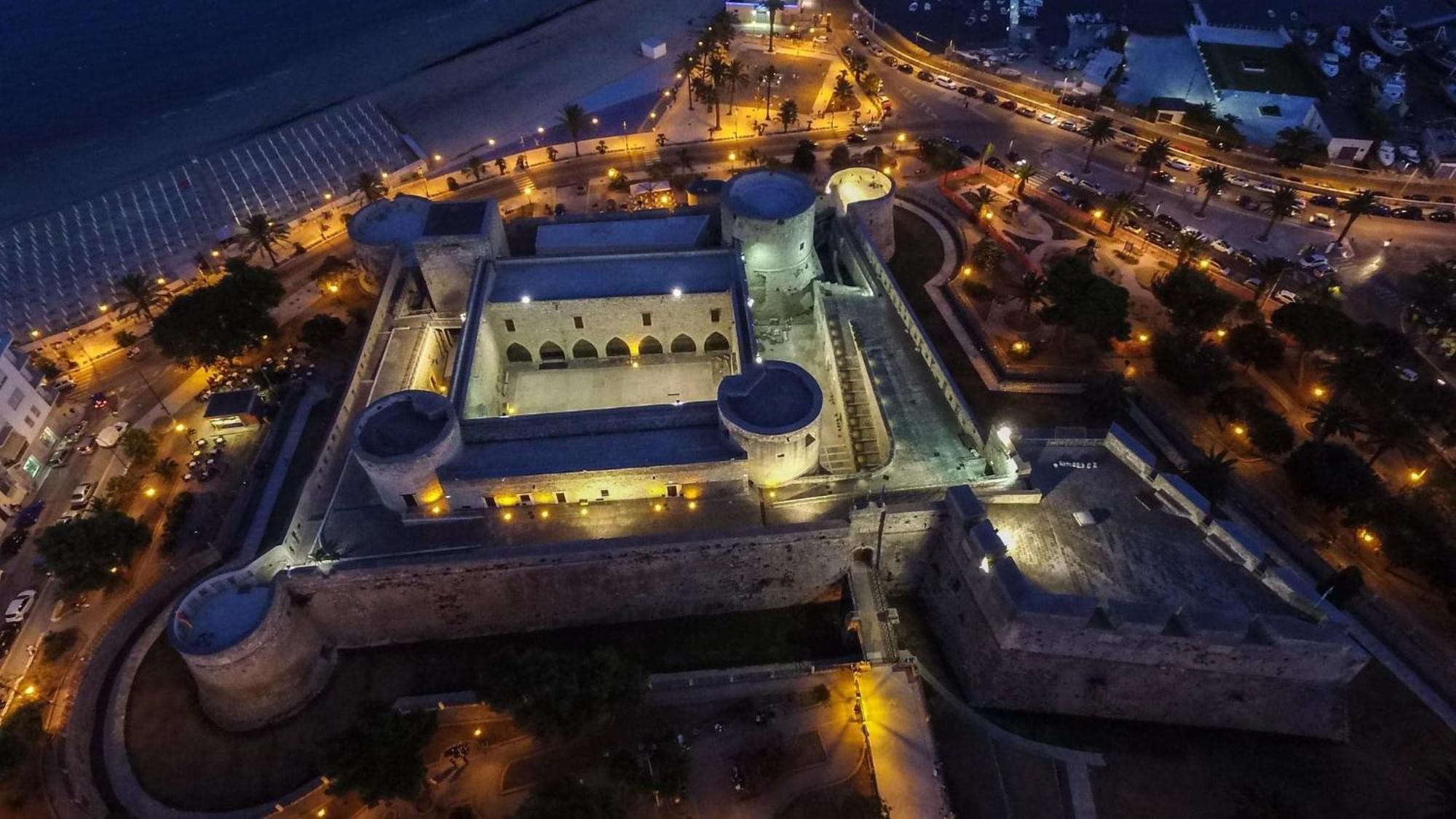 Ca Del Centro Aparthotel Manfredonia Εξωτερικό φωτογραφία